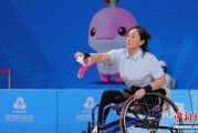 轮椅上的羽球梦想：拼搏与热爱同在